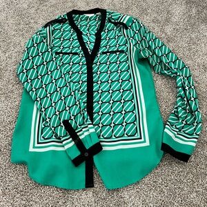 Women’s S green button down blouse
